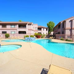 Gated 2/2 in Great North Scottsdale Location