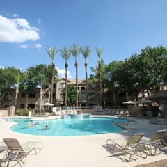 Great Location in North Scottsdale w/ tons of amenities!