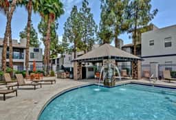 Tastefully Decorated, Perfect Scottsdale Location condo w/ Pool, Spa, Gym! - Image 5