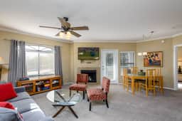 Signature Complex - Highly Desirable 2/2 with Heated Pool, Spa, Steam, Sauna - Image 3