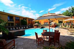 North Scottsdale Resort Like Living, Close to EVERYTHING! - Image 2