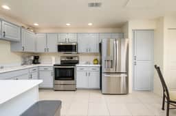 Heated Pool and Hot Tub, 3 Bedroom Gated Condo! - Image 4