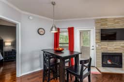 Nicely equipped condo in North Scottsdale w/ AMENITIES. Close to it all... - Image 5