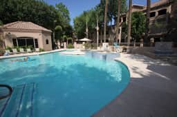 Nicely equipped condo in North Scottsdale w/ AMENITIES. Close to it all... - Image 2