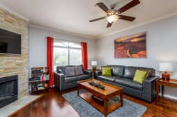 Nicely equipped condo in North Scottsdale w/ AMENITIES. Close to it all... - Image 3