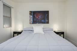 Remodeled modern north Scottsdale Town Home! - Image 5