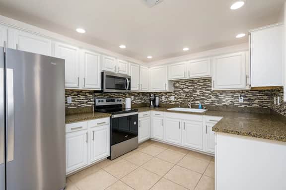 Gated 2/2 in Great North Scottsdale Location - Image 3