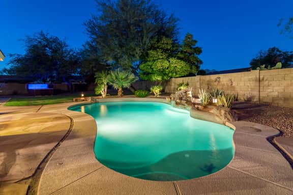 Single family in North Scottsdale with huge lot, private pool and spa! - Image 3