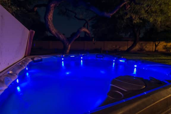 Single family in North Scottsdale with huge lot, private pool and spa! - Image 2