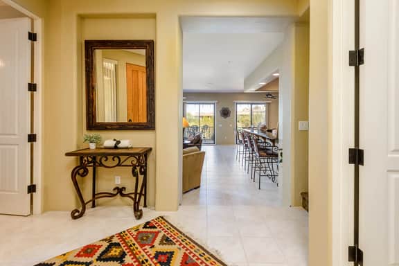 2450 Square Foot Town-Home with Golf Course and Mountain VIEWS! - Image 5