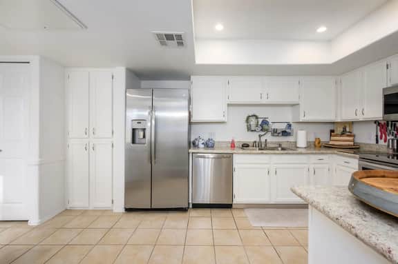 Resort style condo in Scottsdale - Image 5