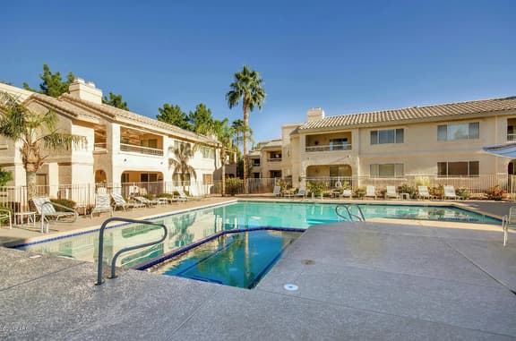 Furnished Vacation Condo in the Middle of Scottsdale - Image 1