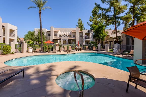 Tastefully Decorated, Perfect Scottsdale Location condo w/ Pool, Spa, Gym! - Image 1