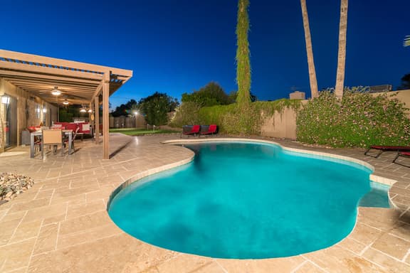 Casa De Palms - Optional heated pool, spa, putting green, pool table! - Image 1